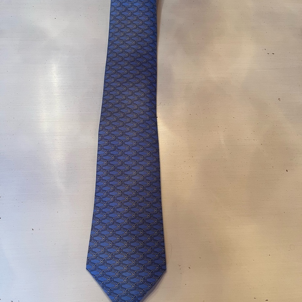 Authentic Hermes Silk Blue Patterned Men's Tie